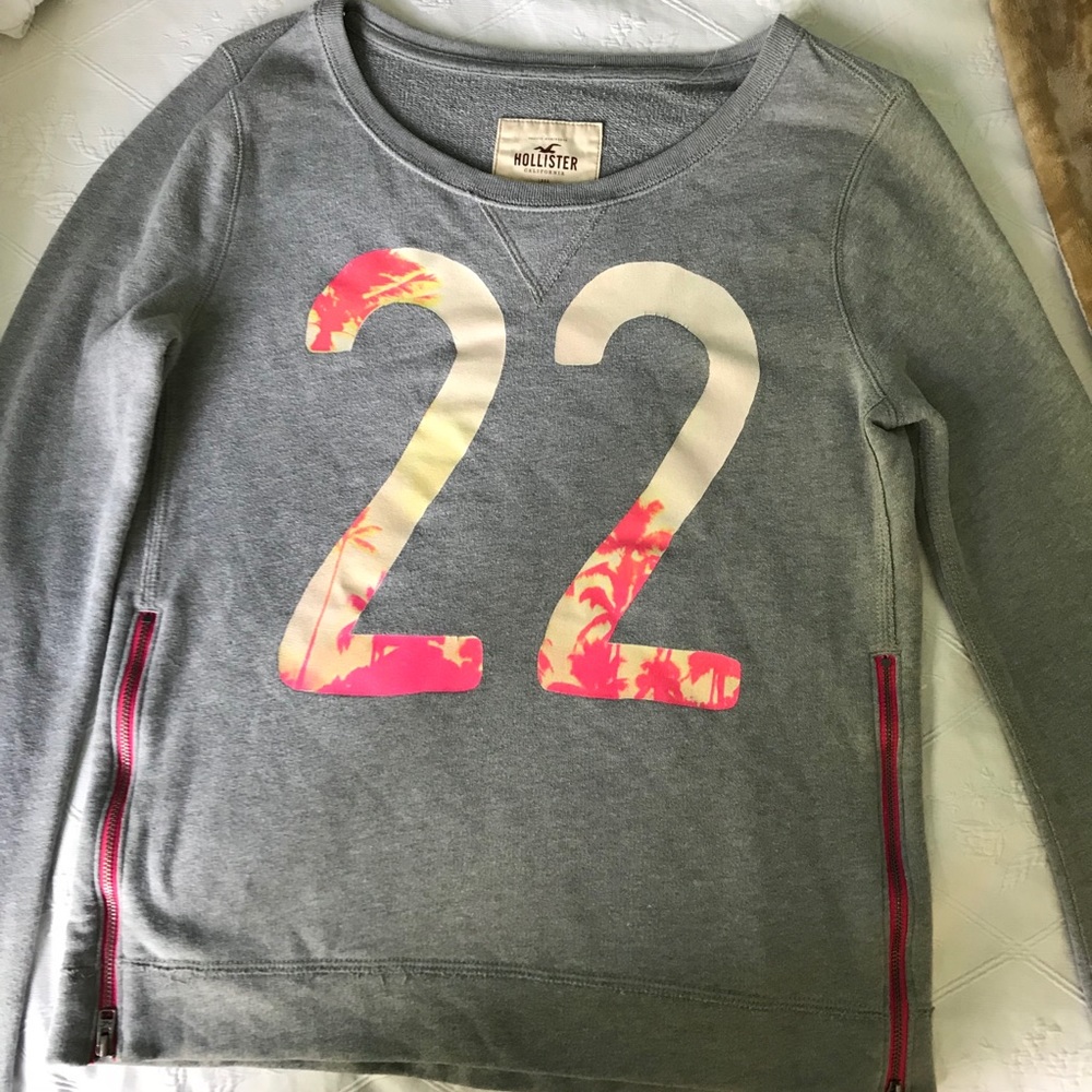 Hollister grey sweater